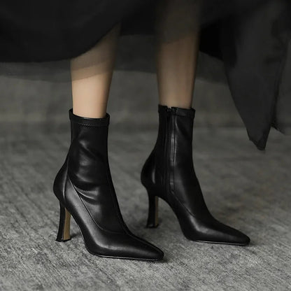 Well Tailored Boots with a Graceful Silhouette