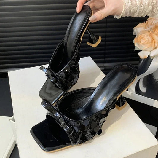 Well Tailored Heels with a Graceful Silhouette
