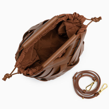 Well Tailored Bag with a Graceful Silhouette