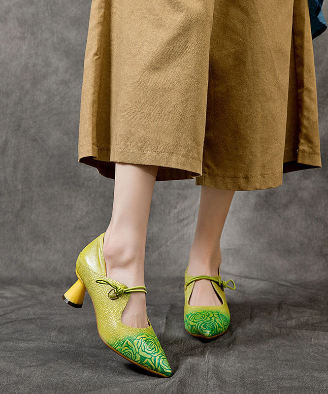 A Vintage Style Heels with Delicate Timeless Details