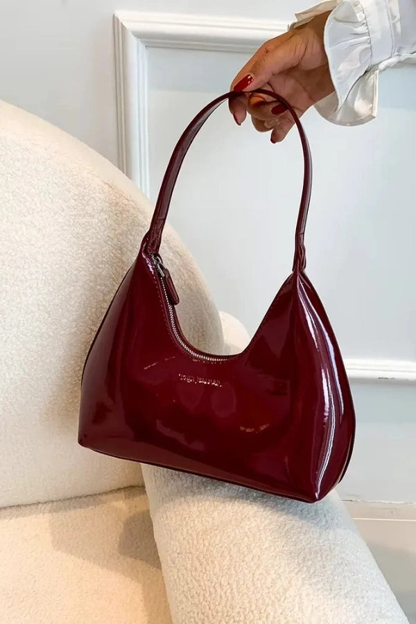 Beautifully Crafted Bag in a Classic Style
