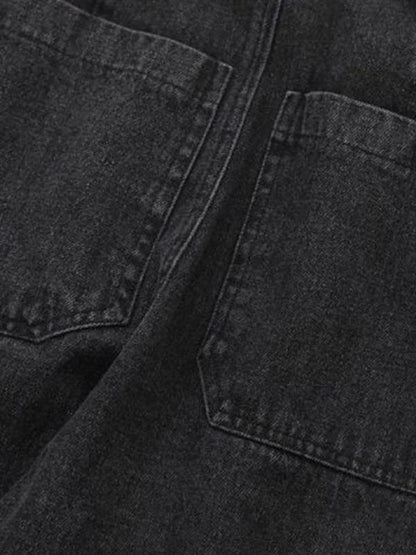 Sophisticated Garment with a Clean Classic Look