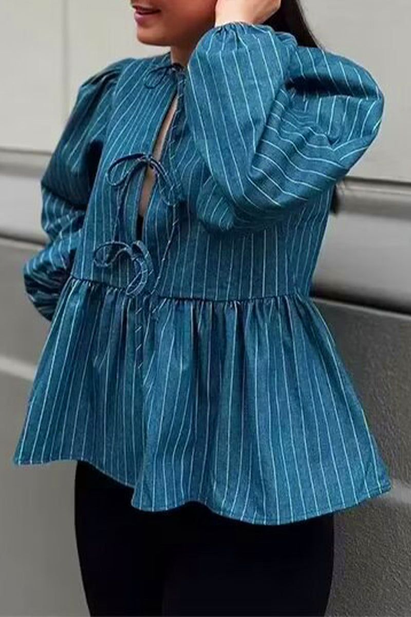 Effortlessly Elegant Top with a Timeless Design