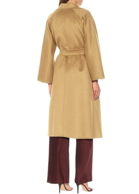 Beautifully Crafted Coat in a Classic Style