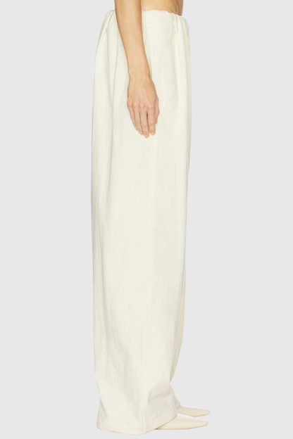 Beautifully Crafted Pants in a Classic Style