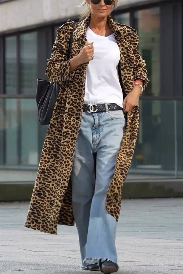 Classic Vintage & Enduringly Stylish Coat