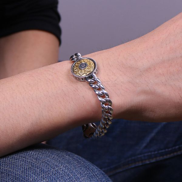 Elegantly Styled Garment for Everyday Wear