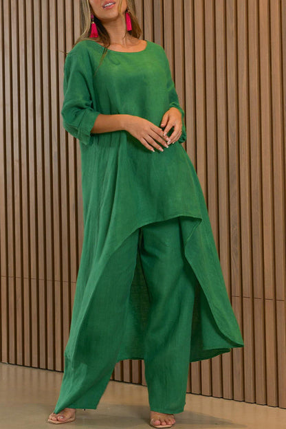 Effortlessly Elegant Pants with a Timeless Design