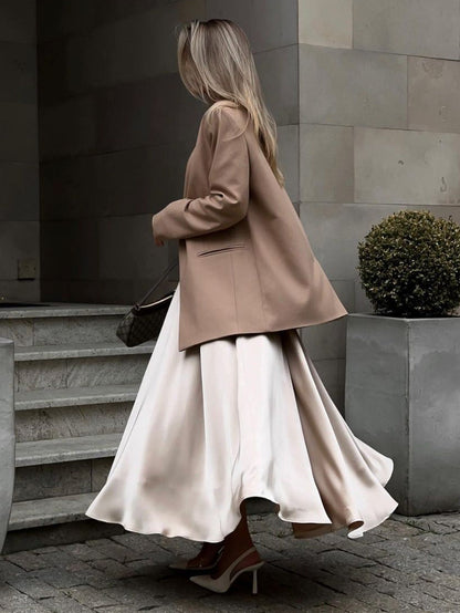 Beautifully Finished Garment in a Timeless Design
