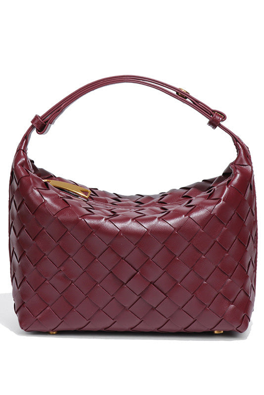 Well Tailored Bag with a Graceful Silhouette