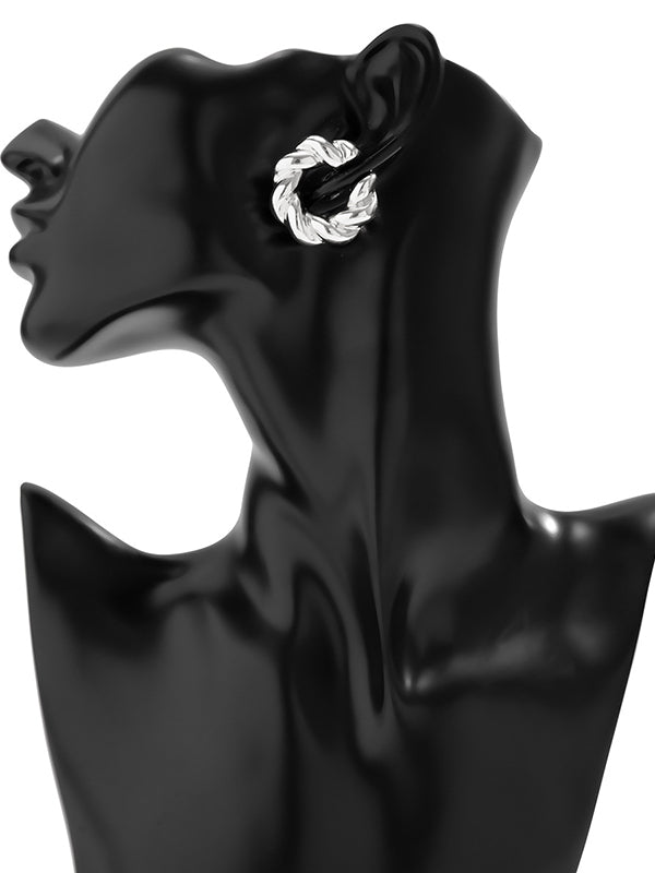 Well Tailored Garment with a Graceful Silhouette