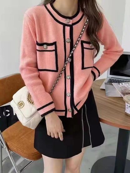 Well Tailored Cardigan with a Graceful Silhouette