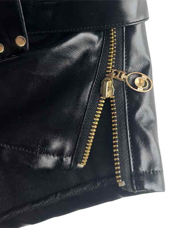Sophisticated Garment with a Clean Classic Look