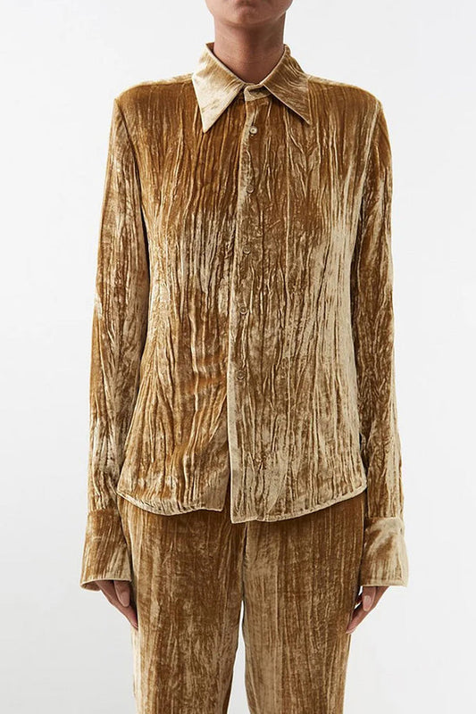 Effortlessly Elegant Blouse with a Timeless Design