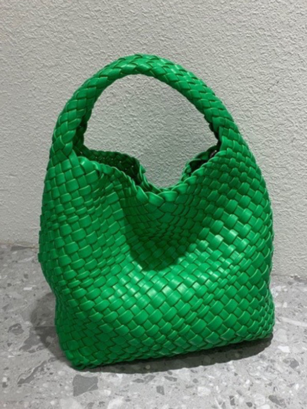 Beautifully Finished Bag in a Timeless Design
