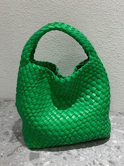 Beautifully Finished Bag in a Timeless Design