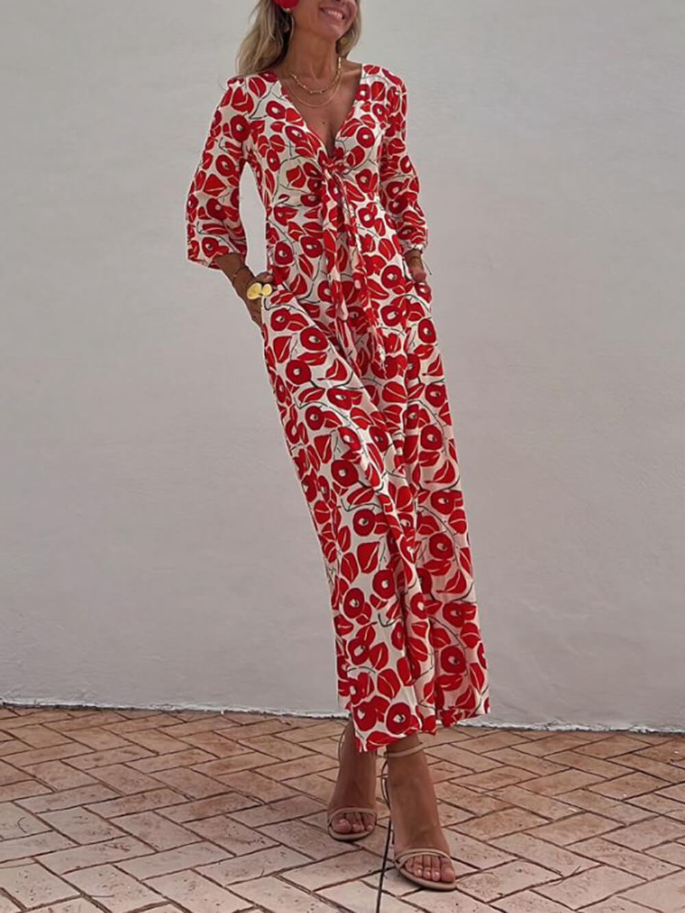 Well Tailored Dress with a Graceful Silhouette