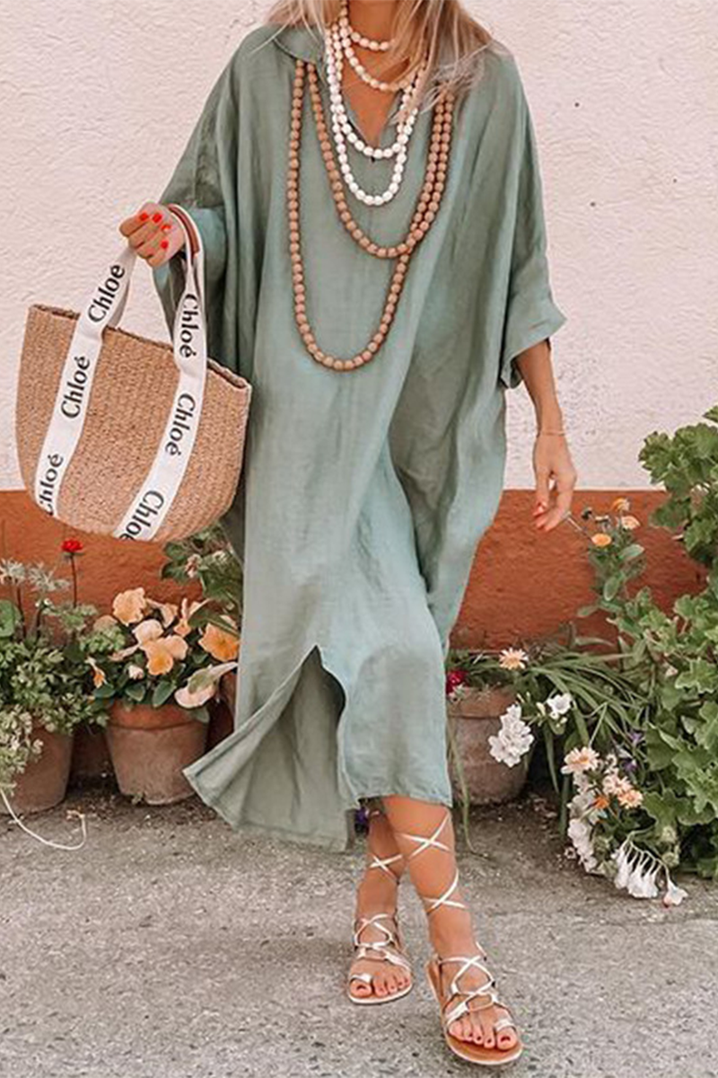 Sophisticated Dress with a Clean Classic Look