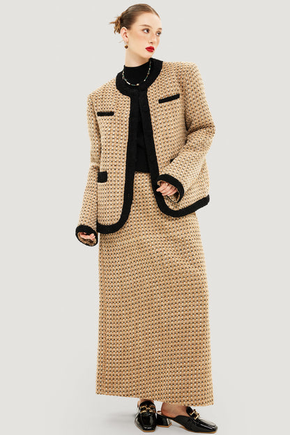 Gracefully Styled Garment for Any Occasion