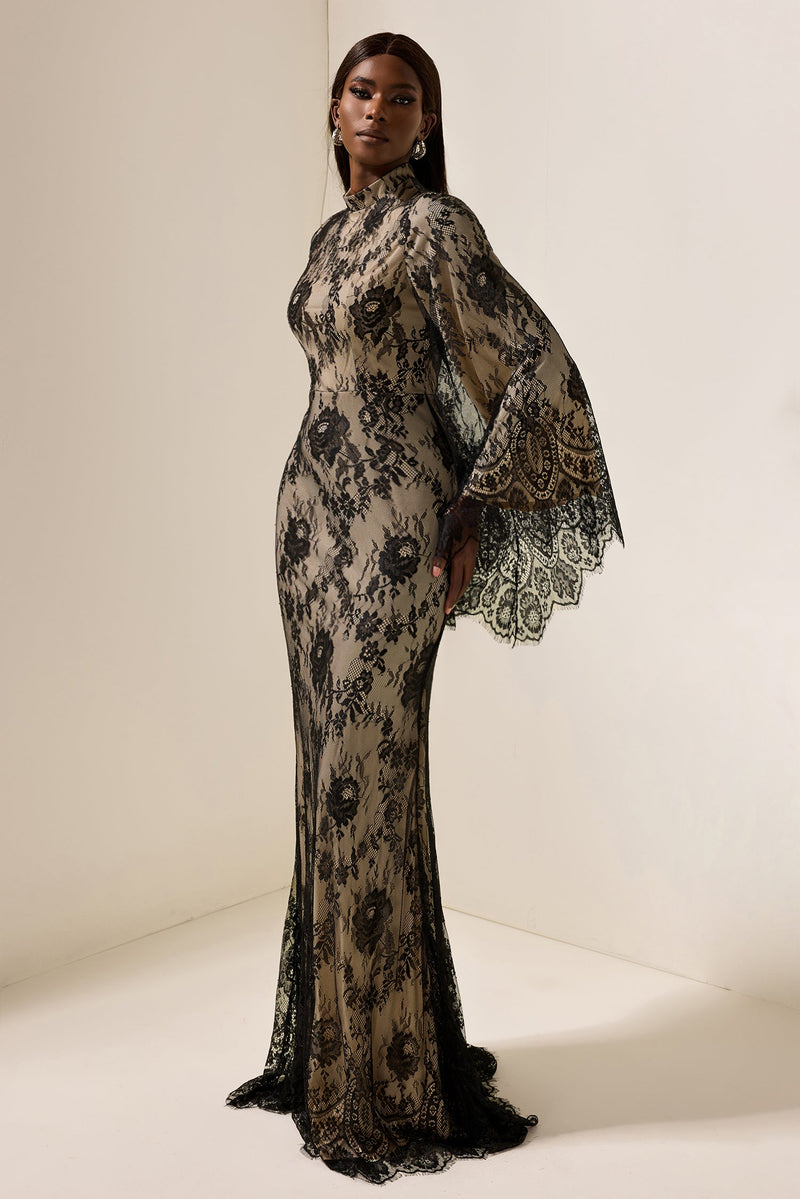 Classic Vintage Dress with a Flattering Fit