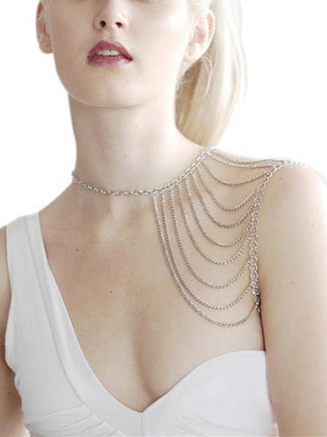 Well Tailored Garment with a Graceful Silhouette