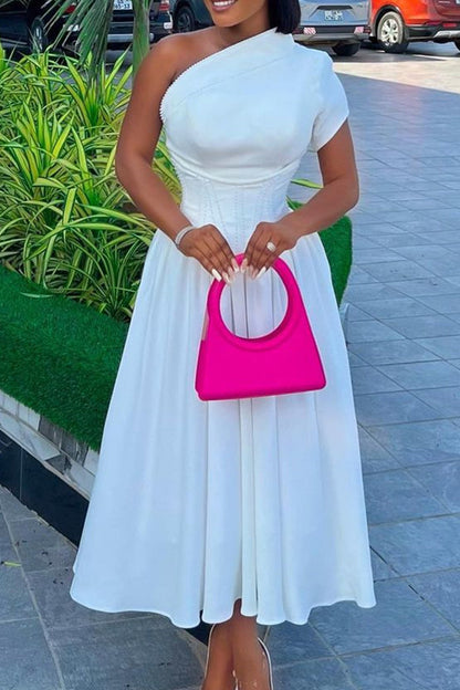 Classic Vintage & Enduringly Stylish Dress
