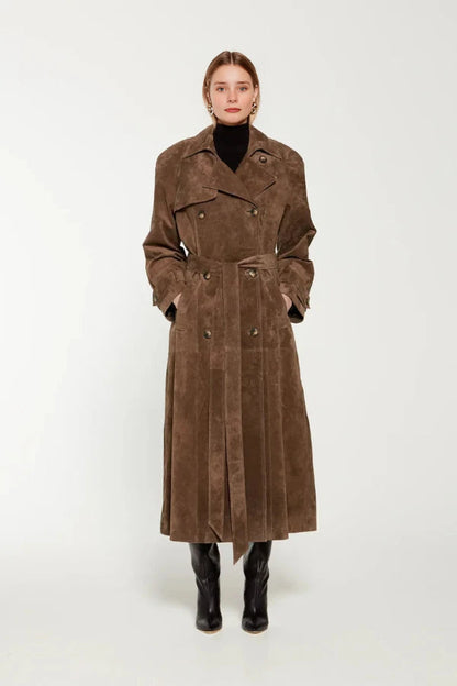 Elegantly Styled Coat for Everyday Wear