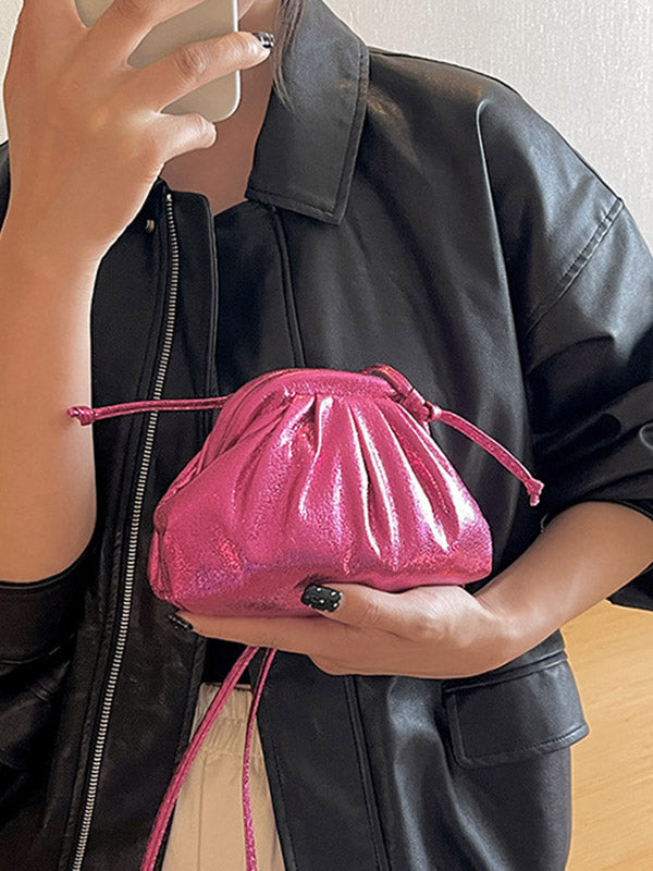 Well Tailored Bag with a Graceful Silhouette