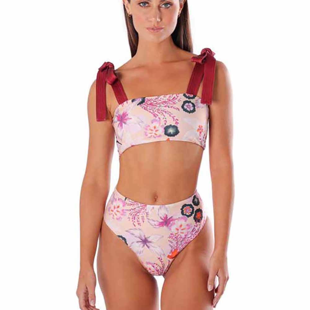Gracefully Styled Garment for Any Occasion