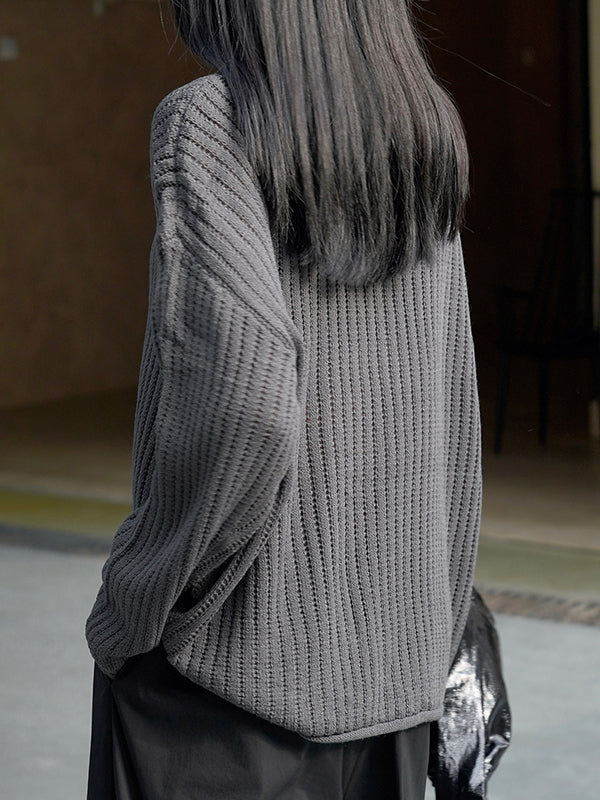 Effortlessly Elegant Sweater with a Timeless Design