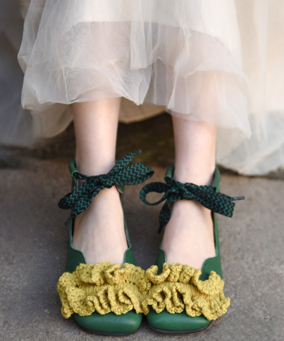 Effortlessly Elegant Shoes with a Timeless Design