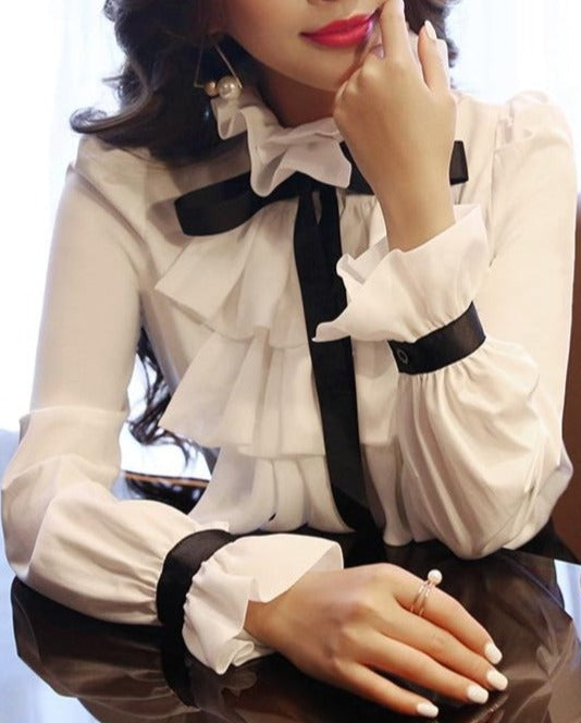Well Tailored Blouse with a Graceful Silhouette