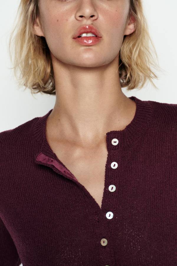 Beautifully Finished Cardigan in a Timeless Design