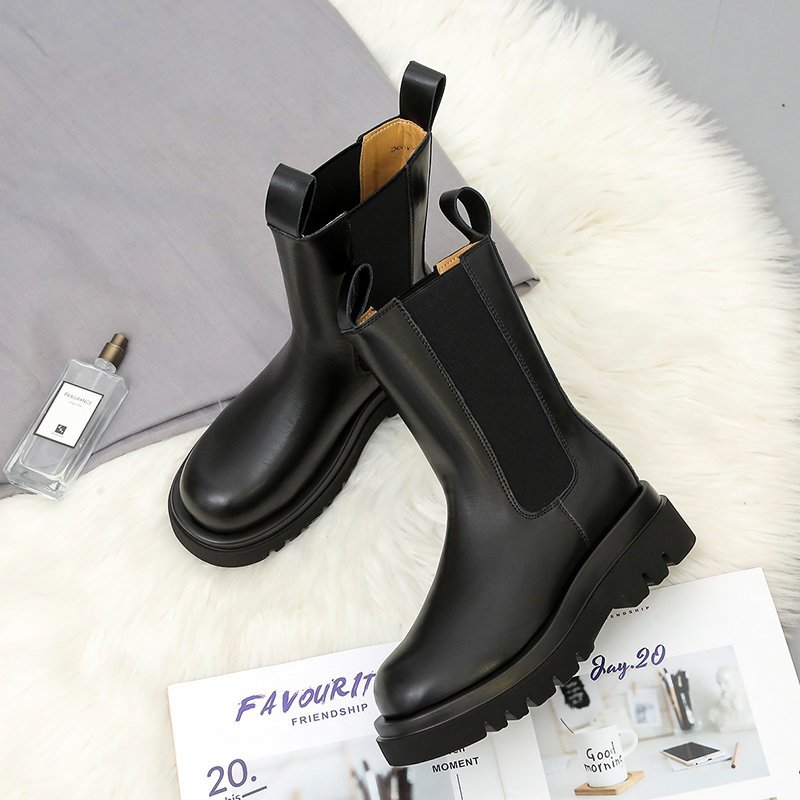Gracefully Styled Boots for Any Occasion