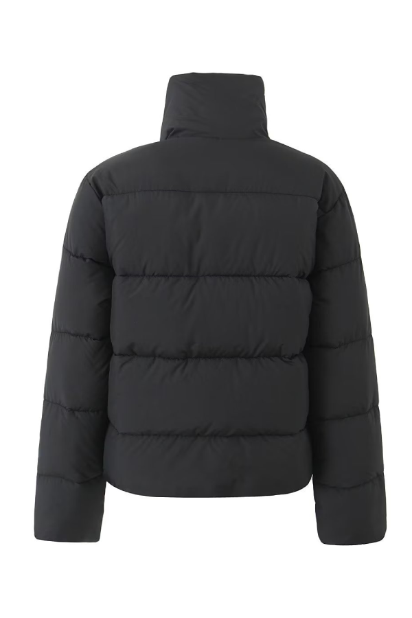 Classic Vintage Coat with a Flattering Fit
