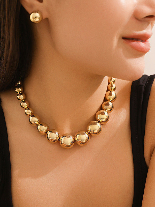 Beautifully Finished Garment in a Timeless Design