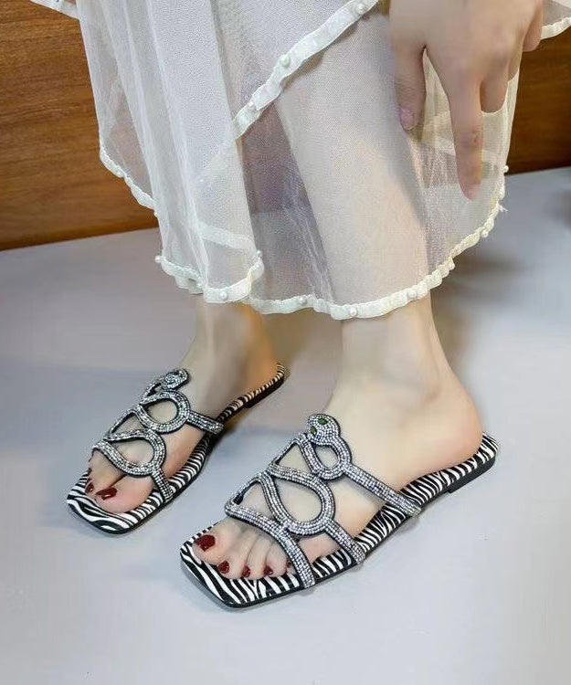 Classic Vintage Sandals with a Flattering Fit