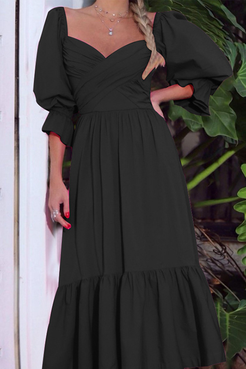 Sophisticated Dress with a Clean Classic Look