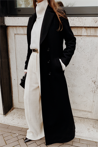 Classic Vintage & Enduringly Stylish Coat