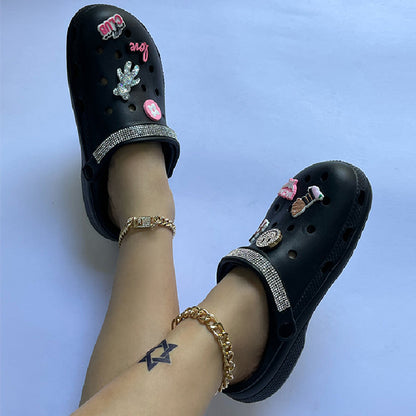 Effortlessly Elegant Shoes with a Timeless Design