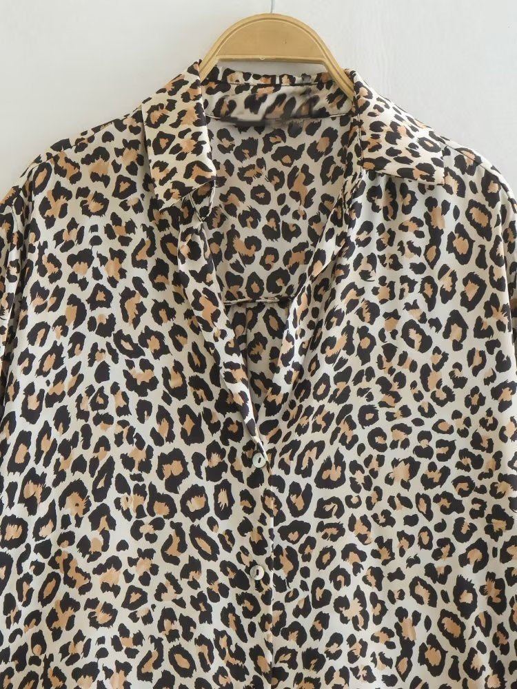 A Vintage Style Shirt with Delicate Timeless Details