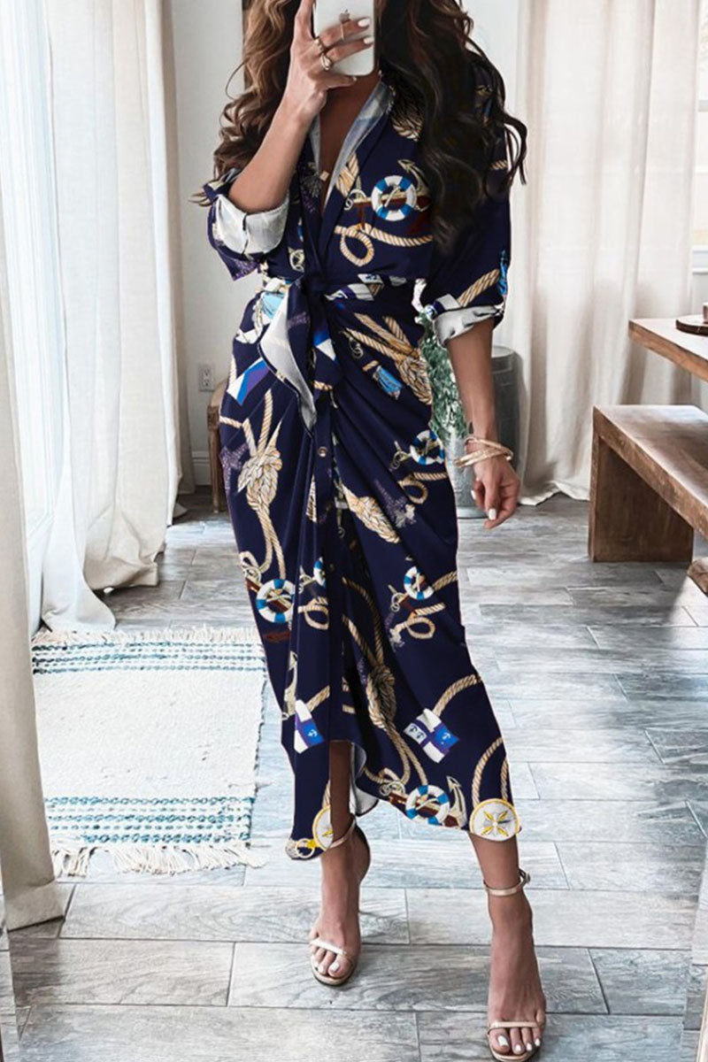 Beautifully Finished Dress in a Timeless Design