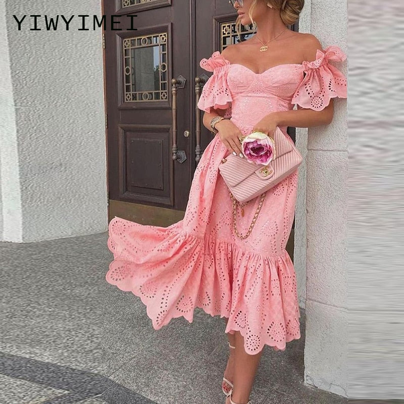 Beautifully Crafted Dress in a Classic Style
