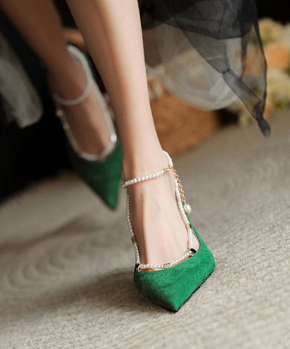 Classic Vintage Heels with a Flattering Fit