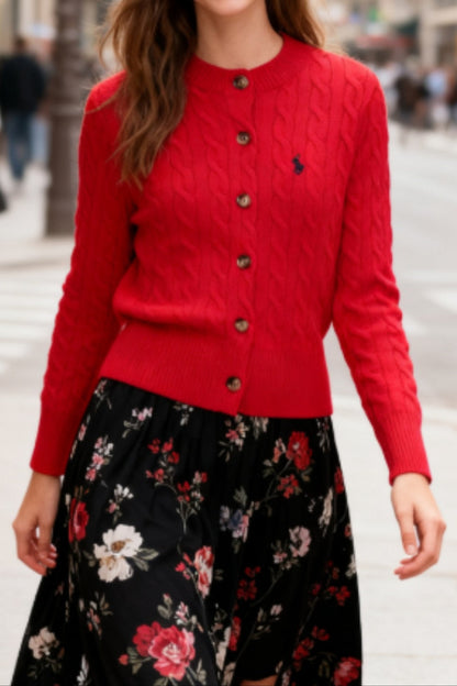 Well Tailored Cardigan with a Graceful Silhouette