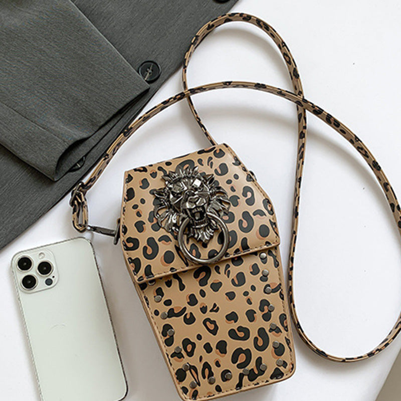 Elegantly Styled Bag for Everyday Wear