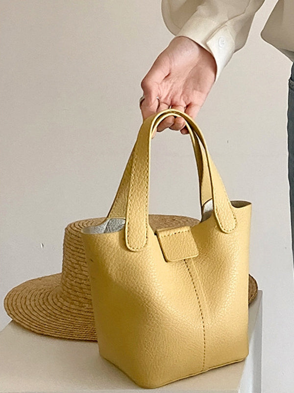 Well Tailored Bag with a Graceful Silhouette