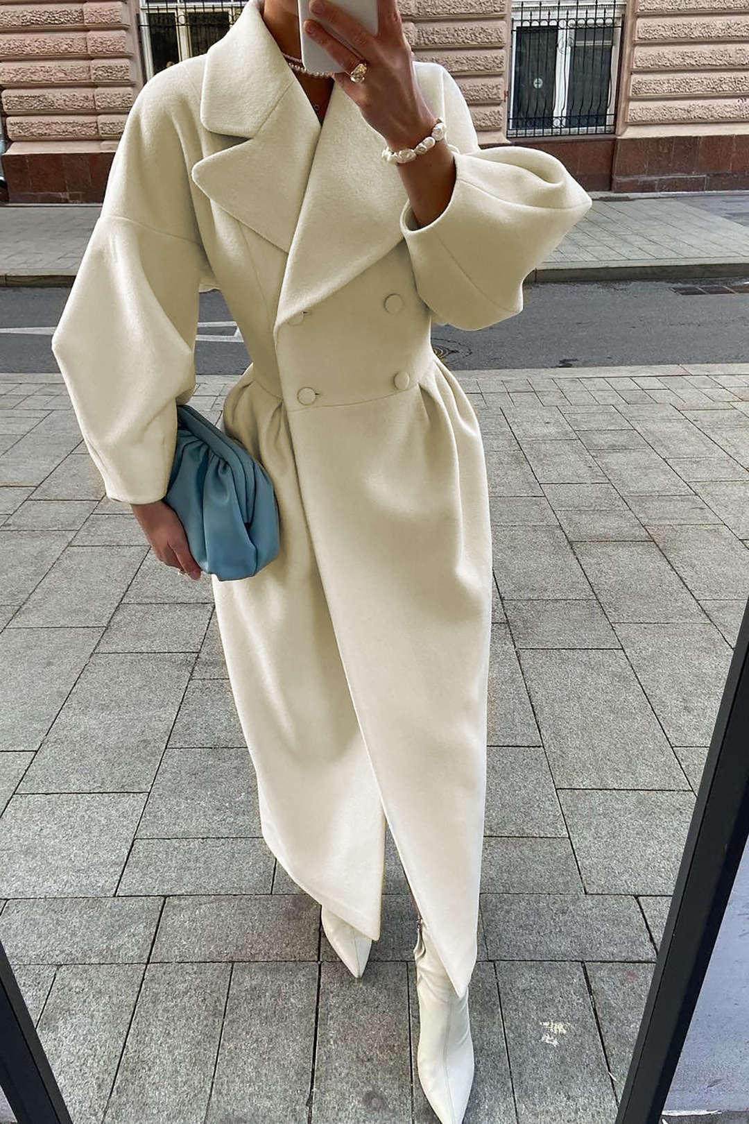 Gracefully Styled Coat for Any Occasion