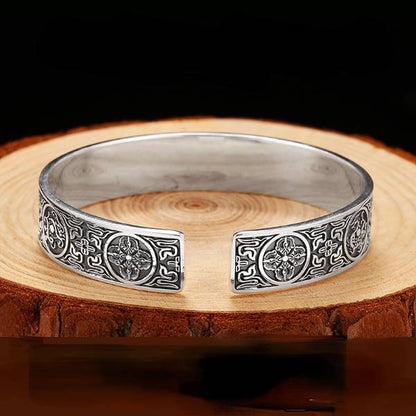Beautifully Crafted Garment in a Classic Style