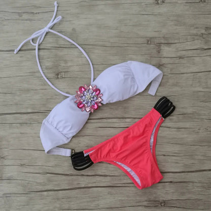 Well Tailored Bikini with a Graceful Silhouette